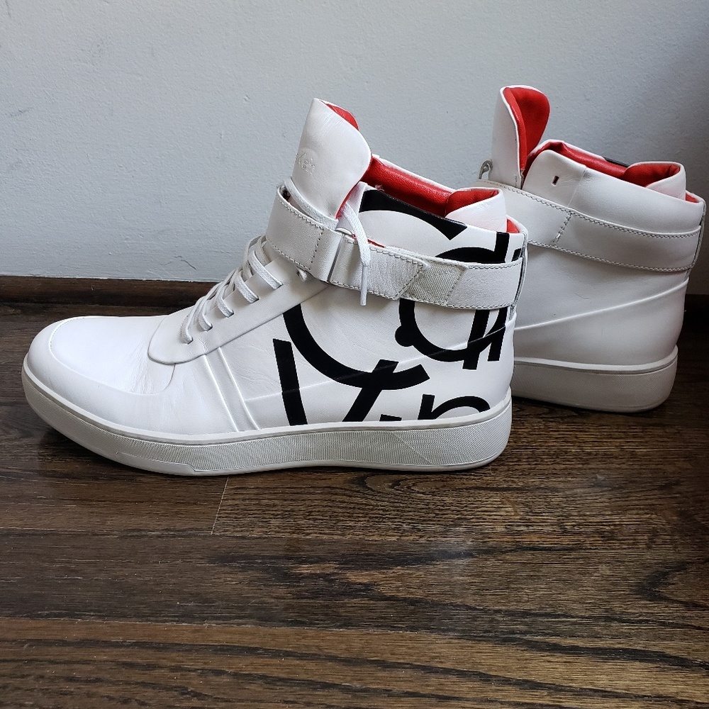 *Sample* NEW CALVIN KLEIN NAVIN NAPA